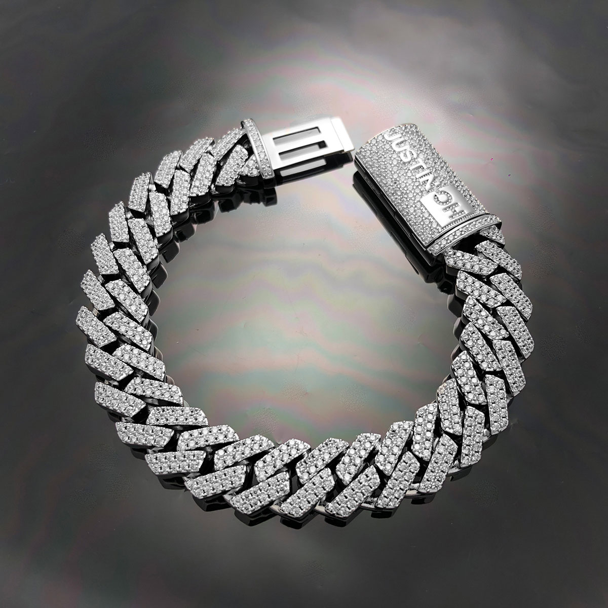 wooing-logo-miami-cuban-white-bracelet_021034.jpg